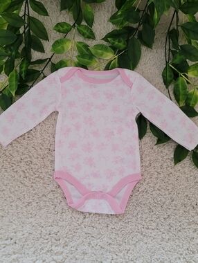 Baby Girl Floral & Bows Long Sleeve Onesie (3-6 Months)